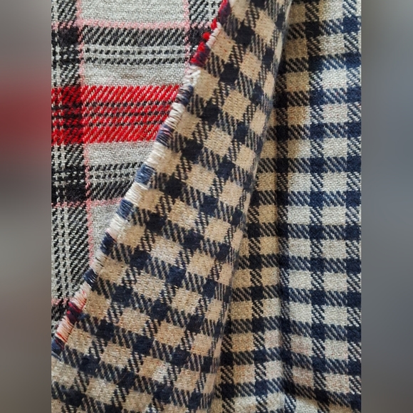 Roots Cumberland Reversable Scarf - Picture 1 of 9